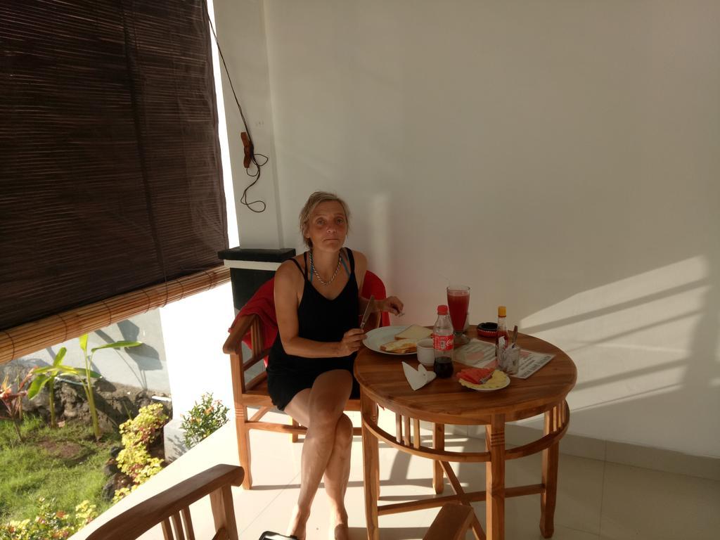 Minory Guesthouse Amed  Luaran gambar